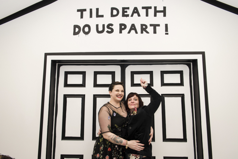 elopement-venue-black-white-chapel_10