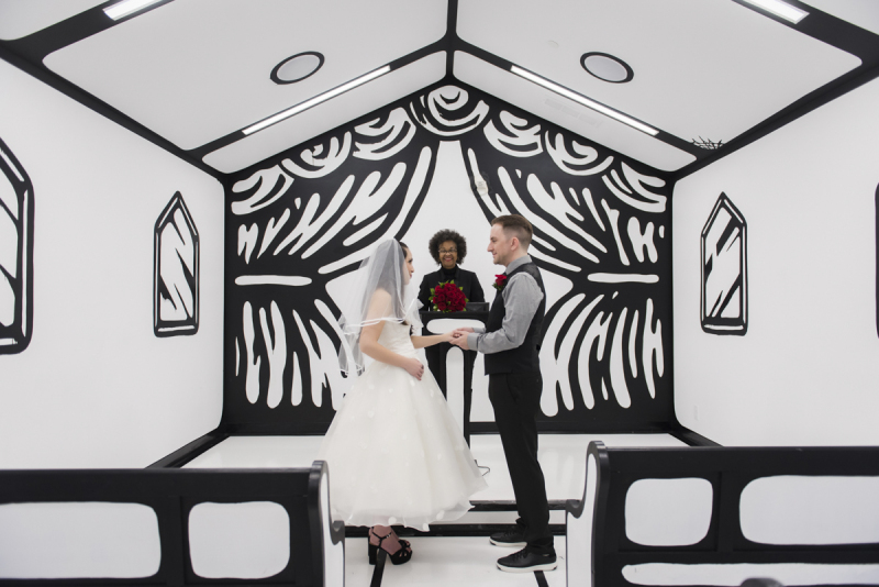 elopement-venue-black-white-chapel_3